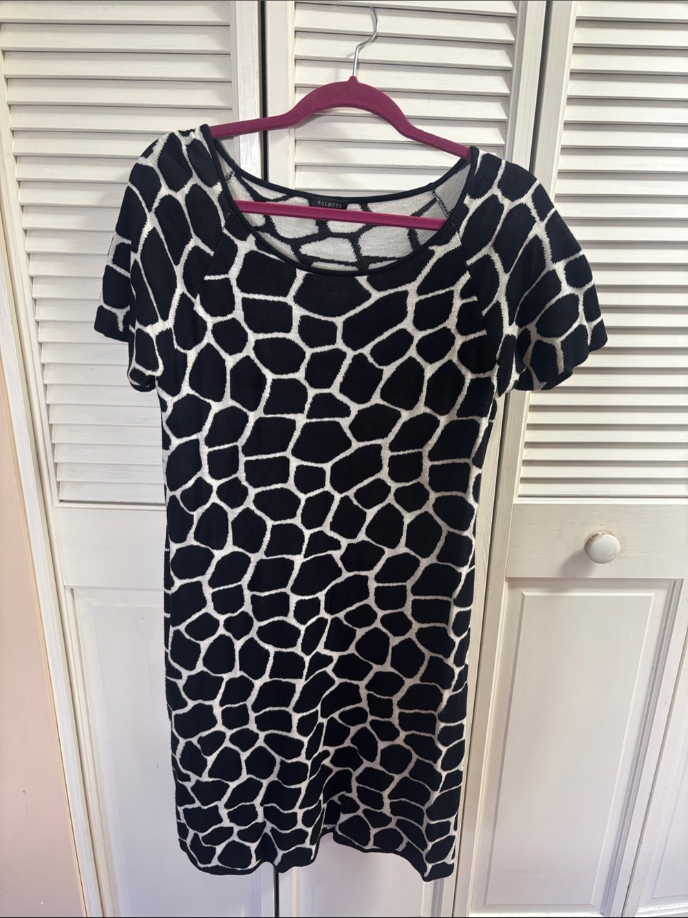 Talbots Black and White Short Sleeve Geometric Animal Print dress